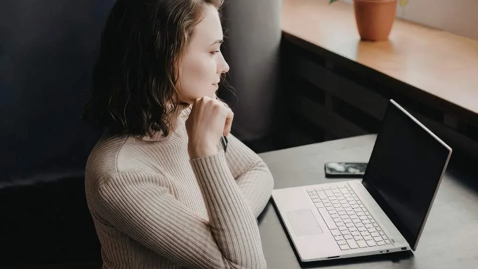 Propranolol and Alcohol are not a good combination due to the risks of blood pressure dropping.