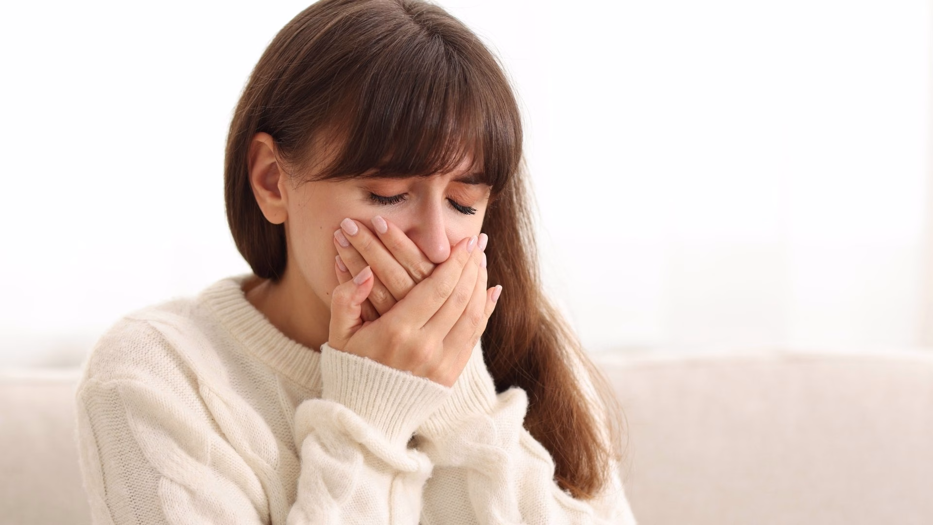 morphine addiction intensifies nausea by slowing down gut activity, increasing feelings of bloating