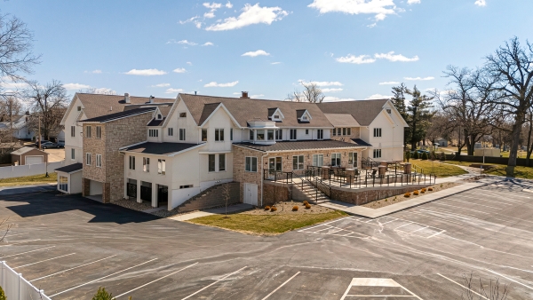Exterior Of 68 Bed Alcohol Rehab Center in Cedar Rapids Iowa